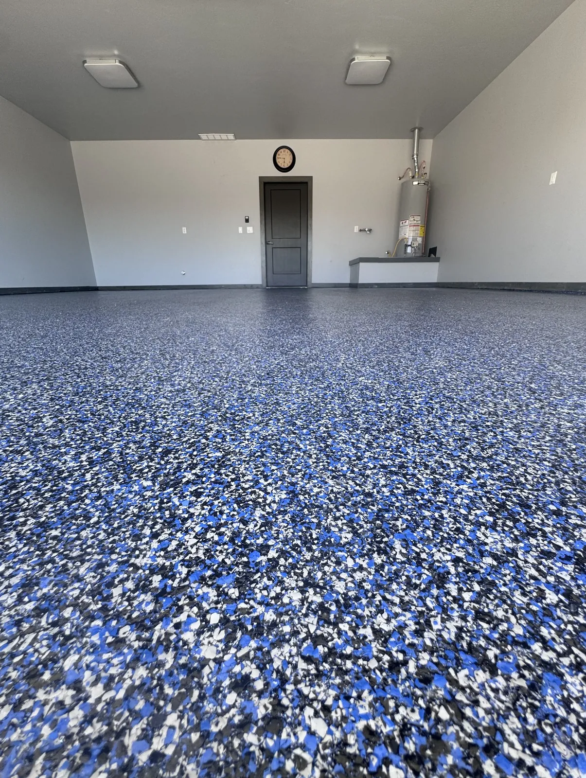 blue and white full-flake garage floor